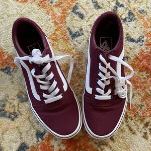 New maroon old skool vans